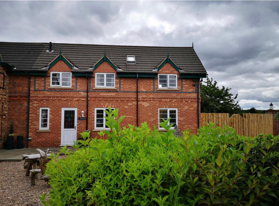 Lincoln Holiday Retreat Lodge With Private Hot Tub Bagian luar foto