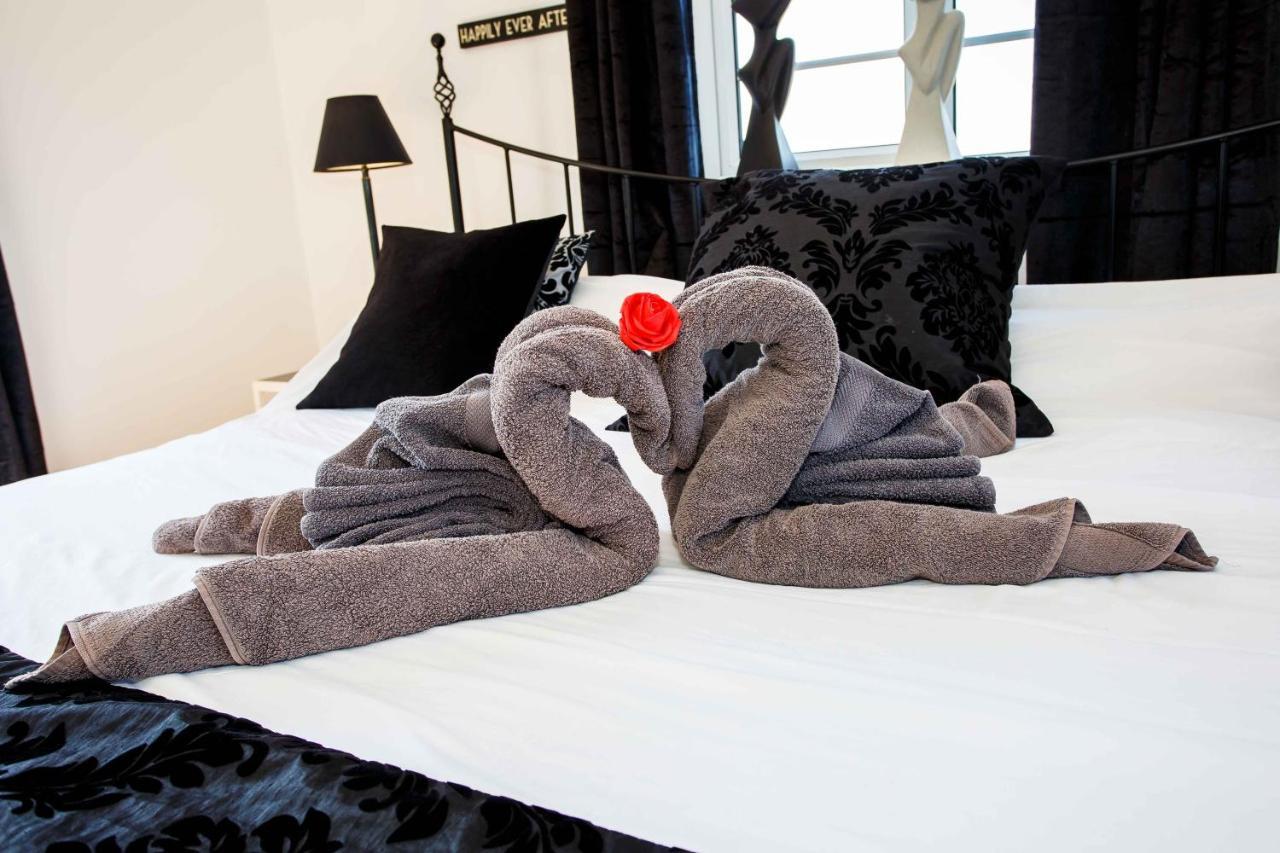 Lincoln Holiday Retreat Lodge With Private Hot Tub Bagian luar foto
